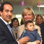 Ministra Matthei con Presidente Piñera en sala cuna en Santiago